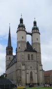 Die viertürmige Marktkirche in Halle